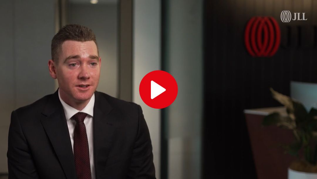 A screenshot from a Specialist view video series with Harry Fergusson